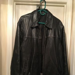 BLACK LEATHER JACKET